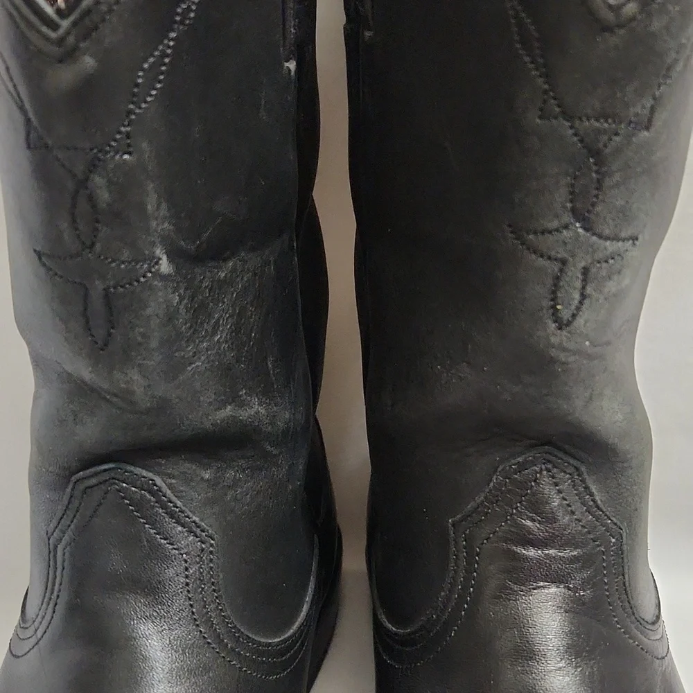 Ariat Heritage Roper Black Full Grain Leather Western Boots (M Size 8D)